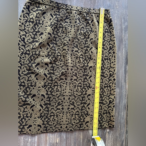 GUCCI wool and viscose beautiful stretch pencil skirt - Picture 3 of 6